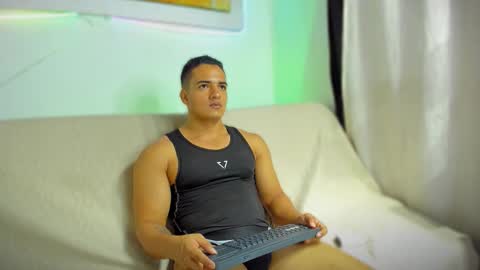 dwayne_esteven10 online show from March 2026 09:11:01 PM