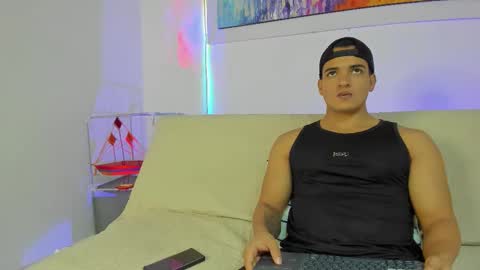 dwayne_esteven10 online show from March 2026 09:51:01 PM