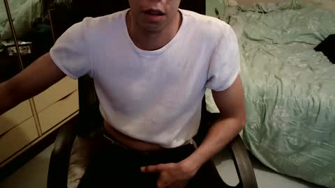 Snapshot of dwaynejamesjackson chatting on December 2024 02:45:01 PM dwaynejamesjackson online show from December 2024 02:45:01 PM