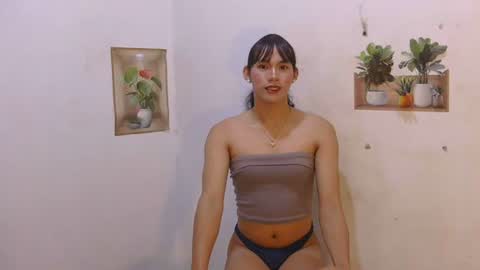 Snapshot of dy_namite chatting on May 2026 06:01:01 PM dy_namite online show from May 2026 06:01:01 PM