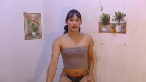 Snapshot of dy_namite chatting on May 2026 05:21:02 PM dy_namite online show from May 2026 05:21:02 PM