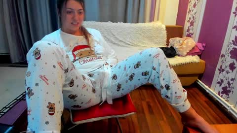 Snapshot of dyanakaylin chatting on January 2025 10:52:01 PM dayana online show from January 2025 10:52:01 PM