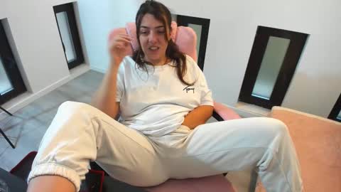 Snapshot of dyanakaylin chatting on November 2025 05:19:02 AM dayana online show from November 2025 05:19:02 AM