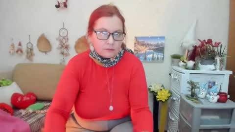 Snapshot of dyannelovee chatting on February 2025 02:07:01 PM Dyanne online show from February 2025 02:07:01 PM