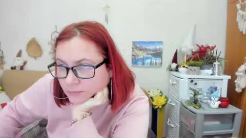 Snapshot of dyannelovee chatting on February 2025 03:27:01 PM Dyanne online show from February 2025 03:27:01 PM