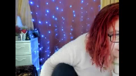 Snapshot of dyannelovee chatting on December 2025 06:56:01 PM Dyanne online show from December 2025 06:56:01 PM