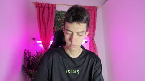 Snapshot of dylan_2005 chatting on September 2025 11:32:01 AM Dylan online show from September 2025 11:32:01 AM