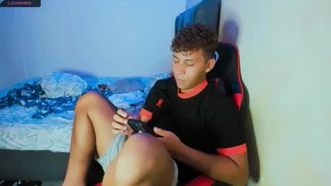 Snapshot of dylan_yvt chatting on January 2026 06:39:01 AM yohe online show from January 2026 06:39:01 AM