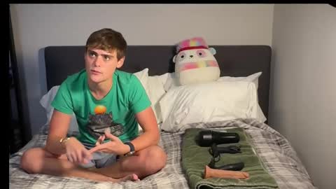 dylanfruits online show from October 2025 09:52:01 PM