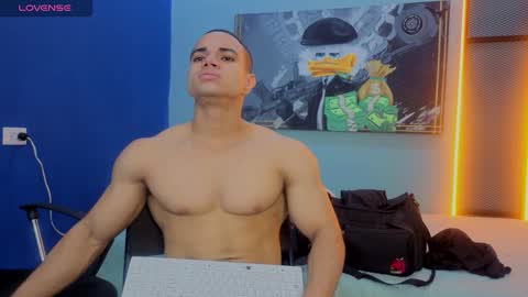 dylanguss online show from October 2025 11:54:02 AM