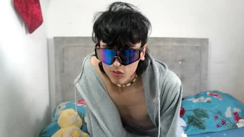 dylann ross online show from April 2026 05:08:02 PM