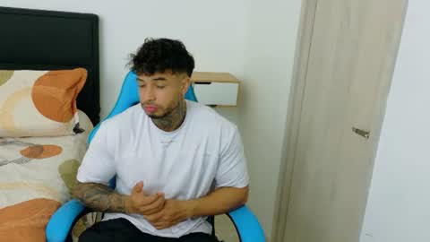 Snapshot of dylanrivera_ chatting on July 2026 01:49:01 AM Dylan Rivera online show from July 2026 01:49:01 AM