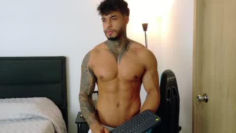 Snapshot of dylanrivera_ chatting on August 2026 03:23:02 AM Dylan Rivera online show from August 2026 03:23:02 AM