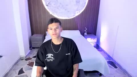 dylanroyce_ online show from March 2026 12:42:02 PM