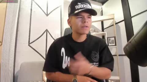 Snapshot of dylanroyce_ chatting on May 2026 12:46:01 PM dylanroyce_ online show from May 2026 12:46:01 PM