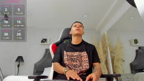 Snapshot of dylanroyce_ chatting on May 2026 01:37:01 PM dylanroyce_ online show from May 2026 01:37:01 PM