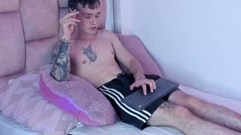 Snapshot of dylanwhite23 chatting on March 2025 02:19:02 AM ---DYLAN--- online show from March 2025 02:19:02 AM