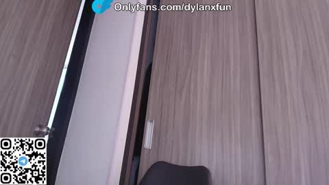 dylanxfun online show from November 2025 07:04:01 PM