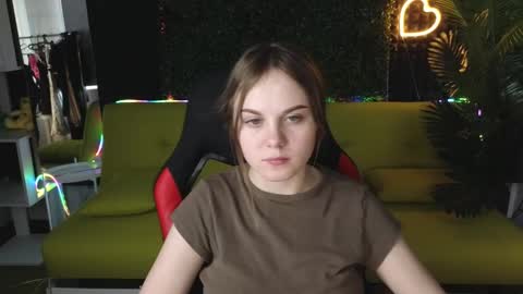 Dyna online show from March 2025 04:27:02 AM