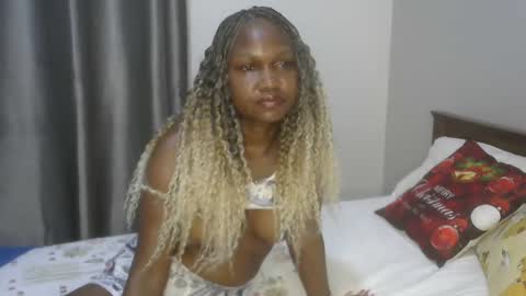 east_queen online show from December 2024 06:45:02 PM