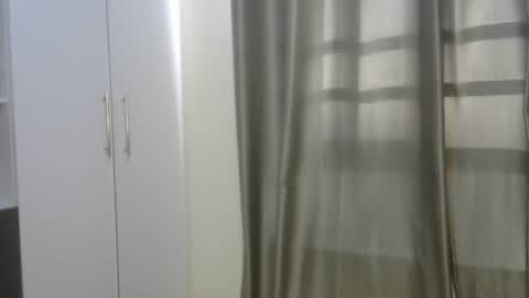 east_queen online show from January 2025 01:40:01 PM