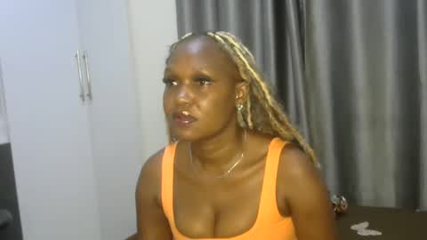 east_queen online show from January 2025 07:10:02 PM