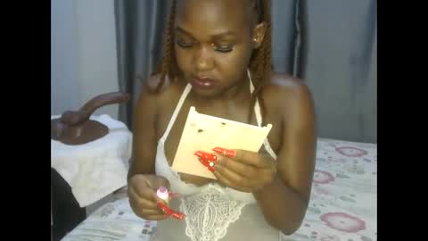 east_queen online show from February 2025 05:15:01 PM