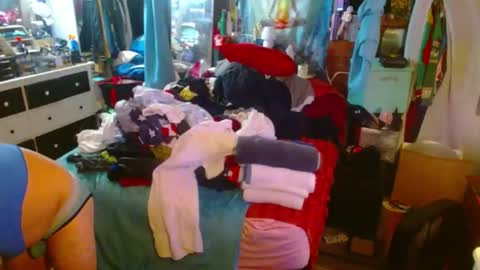 eastbayboy57 online show from April 2026 07:20:01 AM