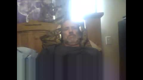 Snapshot of easye4015 chatting on December 2024 03:38:02 PM Easye online show from December 2024 03:38:02 PM