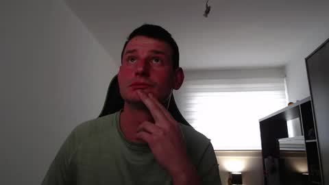 easypeasyglasgow online show from April 2026 11:51:02 AM