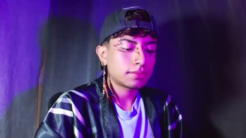 Snapshot of eather_luxury chatting on January 2025 11:58:02 PM eather_luxury online show from January 2025 11:58:02 PM