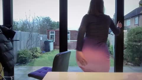 Snapshot of eatmypie69 chatting on February 2025 01:44:01 PM Nadia Ferreira  online show from February 2025 01:44:01 PM