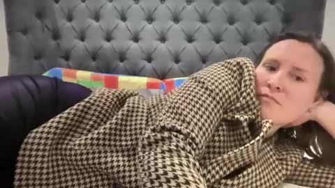 Snapshot of eatmypie69 chatting on February 2025 06:10:02 PM Nadia Ferreira  online show from February 2025 06:10:02 PM