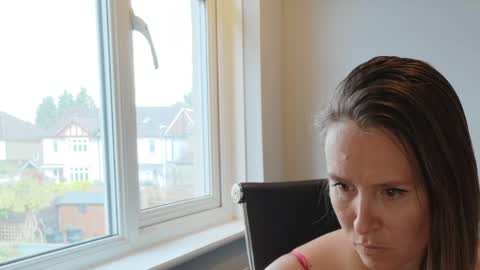 Nadia Ferreira  online show from June 2026 10:54:02 AM
