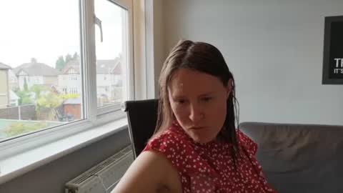 Nadia Ferreira  online show from June 2026 11:20:02 AM