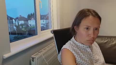 Nadia Ferreira  online show from July 2026 08:33:01 PM