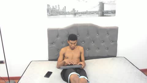 Snapshot of ebons_sexy chatting on December 2024 05:50:02 AM ebons_sexy online show from December 2024 05:50:02 AM