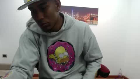 Snapshot of ebons_sexy chatting on December 2024 05:39:01 AM ebons_sexy online show from December 2024 05:39:01 AM