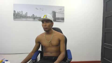 Snapshot of ebons_sexy chatting on December 2024 05:48:01 AM ebons_sexy online show from December 2024 05:48:01 AM