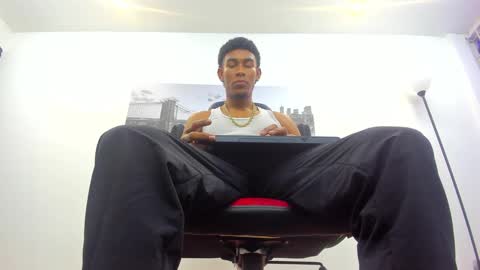 Snapshot of ebons_sexy chatting on January 2025 07:07:02 PM ebons_sexy online show from January 2025 07:07:02 PM