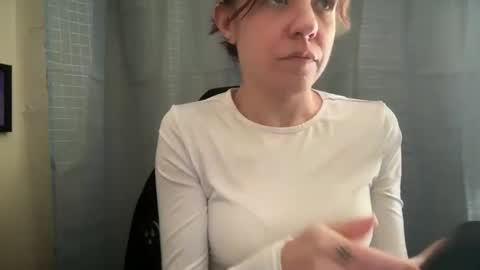 Snapshot of ebony8ivory chatting on February 2025 07:09:01 PM americnbarbie online show from February 2025 07:09:01 PM