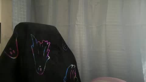 Snapshot of ebony8ivory chatting on February 2025 03:39:02 PM americnbarbie online show from February 2025 03:39:02 PM