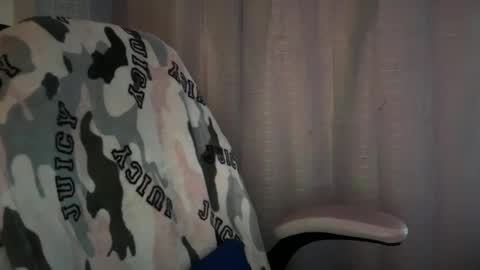 Snapshot of ebony8ivory chatting on March 2025 10:50:02 PM americnbarbie online show from March 2025 10:50:02 PM