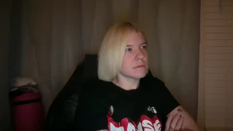 Snapshot of ebony8ivory chatting on October 2025 03:51:02 AM americnbarbie online show from October 2025 03:51:02 AM