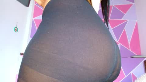 Snapshot of ebony_alika chatting on December 2024 05:15:01 PM Alika Ashanti online show from December 2024 05:15:01 PM