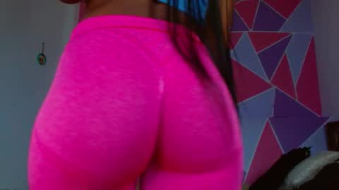 Snapshot of ebony_alika chatting on December 2024 12:55:02 PM Alika Ashanti online show from December 2024 12:55:02 PM