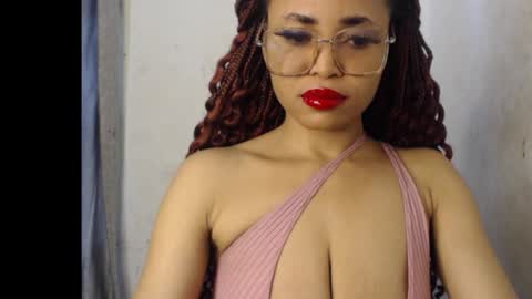 Snapshot of ebony_badgirl chatting on November 2025 06:04:02 AM Ebony badgirl online show from November 2025 06:04:02 AM