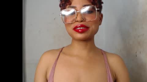 Snapshot of ebony_badgirl chatting on November 2025 06:23:01 AM Ebony badgirl online show from November 2025 06:23:01 AM