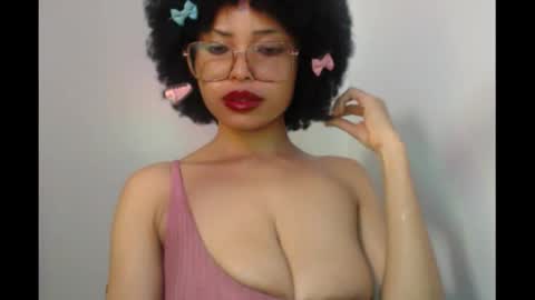Snapshot of ebony_badgirl chatting on December 2025 06:08:02 AM Ebony badgirl online show from December 2025 06:08:02 AM