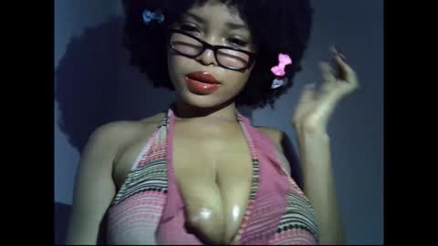 Snapshot of ebony_badgurl chatting on February 2026 07:15:01 AM Ebony badgurl online show from February 2026 07:15:01 AM